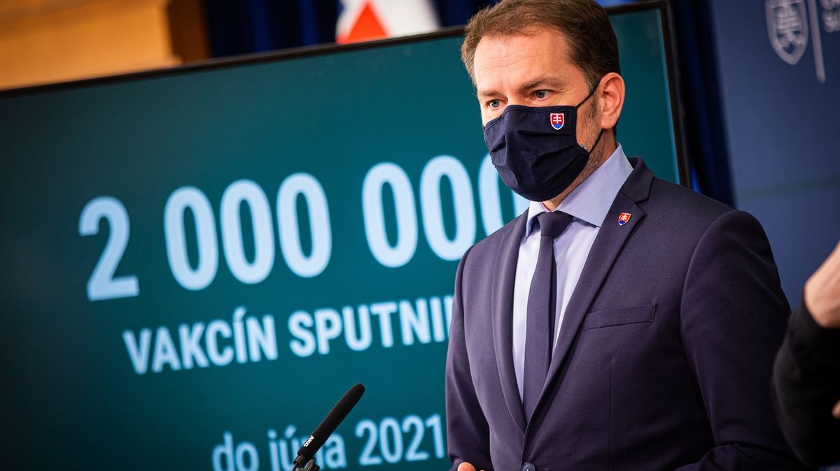 Slovenskem zmítá vládní krize, rozbuškou byl tajný nákup Sputniku